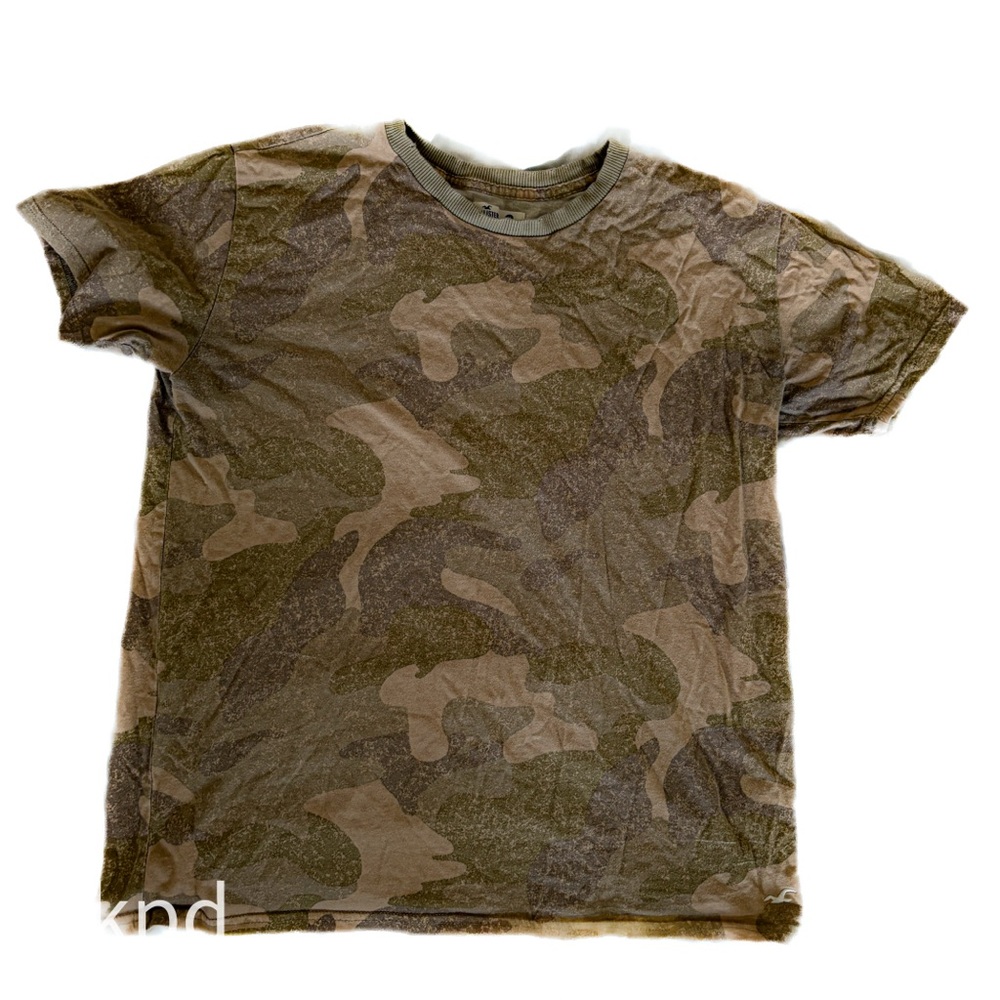 Hollister Men’s Medium Camo T-Shirt – Must-Have Collection – Pre-Owned